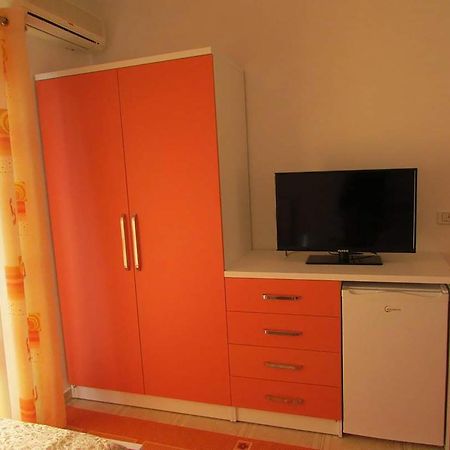 Vila Ahmeti Sarandë Buitenkant foto